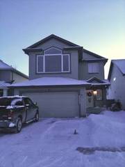 Stunning 2 storey,  3 BD home in Ellerslie available for sale